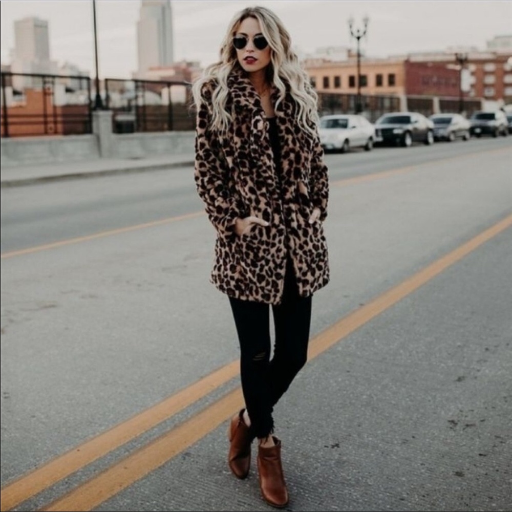 SALE!! Was $59 Plush Leopard Faux Fur Jacket - Picture 2 of 8